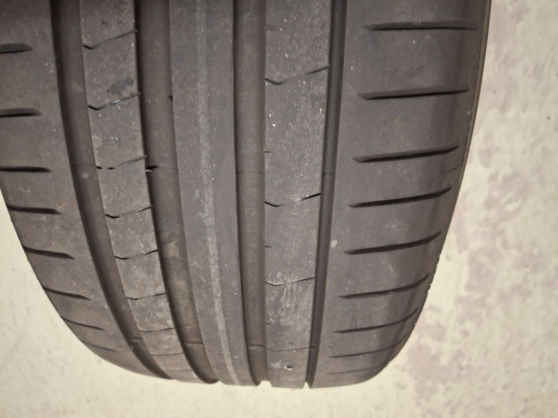 Pirelli Pneus & Roues: 4 x 255/35 R 20 97 W Pirelli PZero – D'occasion à Baar par PEPPE09