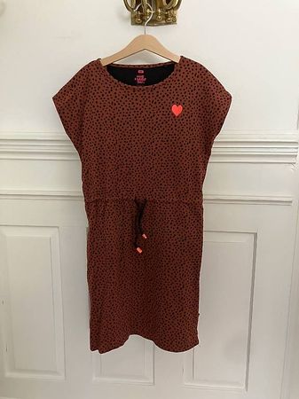 Neuwertiges Sommerkleid 146