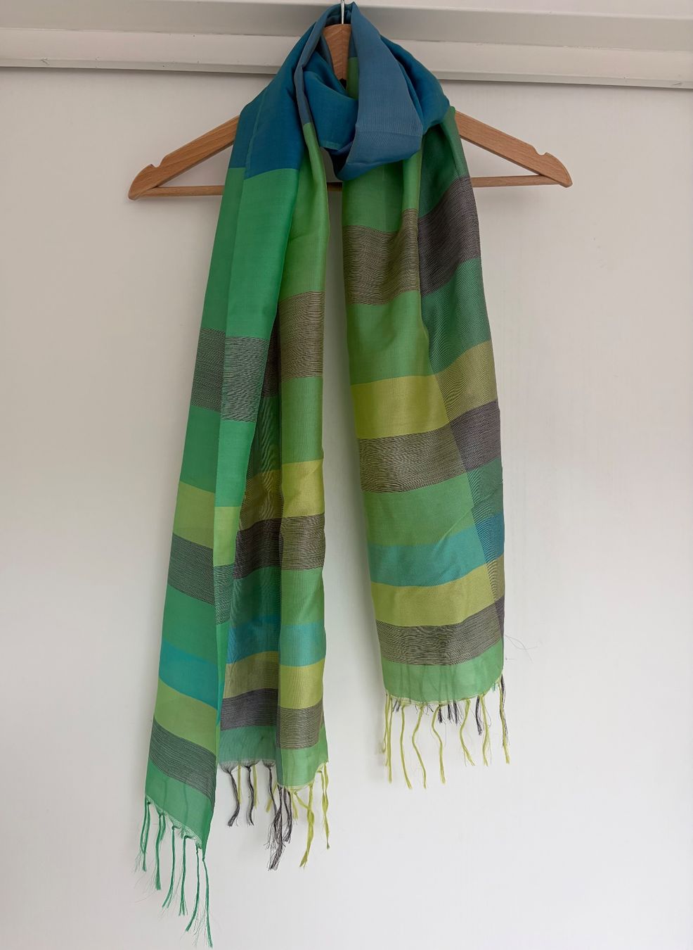 Foulard & Sciarpe: Seide Schal – Usato da Unterägeri venduto da Jutka_04 3