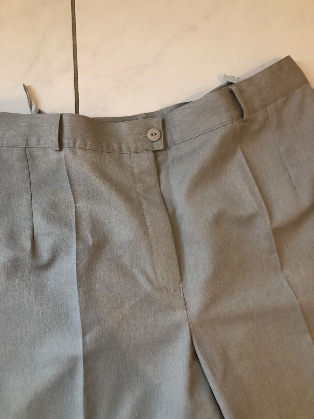 Pantaloni: Hose Gr 44 (24) – Usato da Zell ZH venduto da Guffos 1