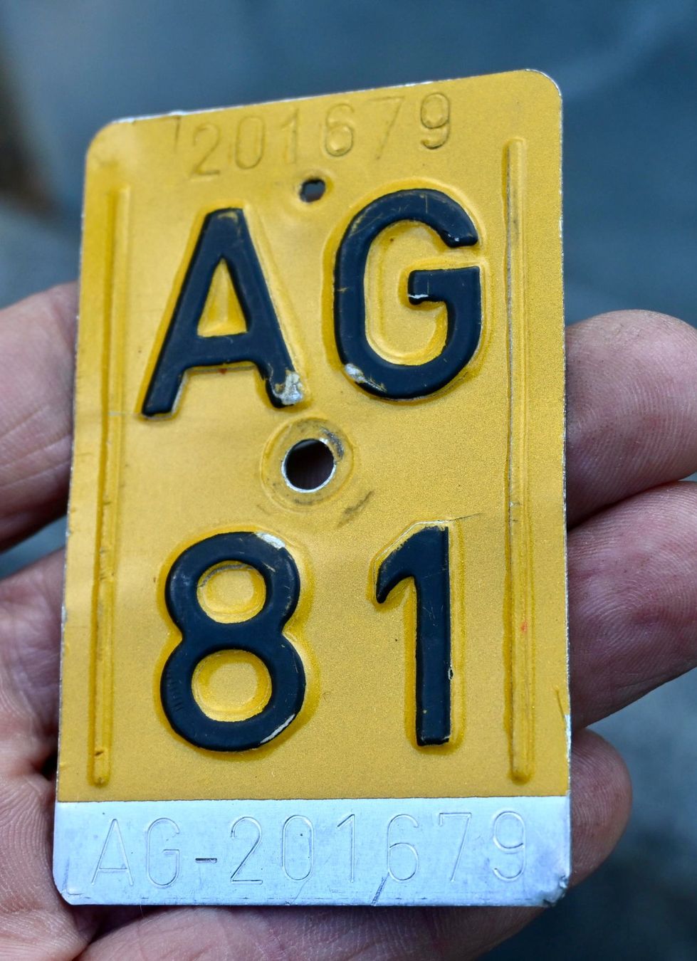Insegne: Mofanummer AG von 1981 - Aargau - AG 81 – Usato da Pfaffhausen venduto da mono_rec 5