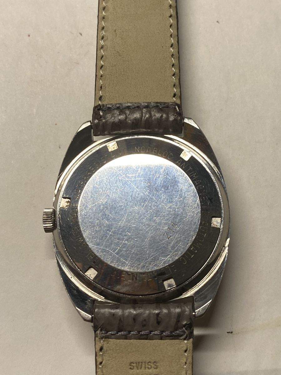 Montres: Montre vintage Crypton automatic day&date – D'occasion à Montagny-la-Ville par SecondA6Heuer 5