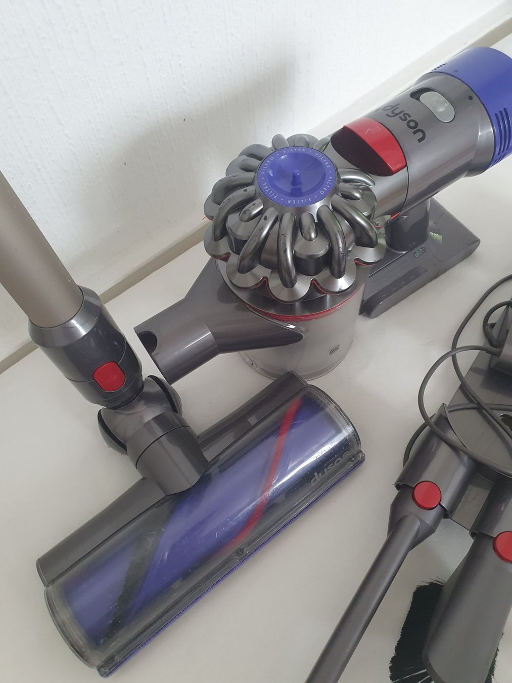 Dyson Aspirapolveri & Accessori: Aspirateur Dyson V8 Absolute, d'occasion – Usato da Lausanne venduto da Af2016 2