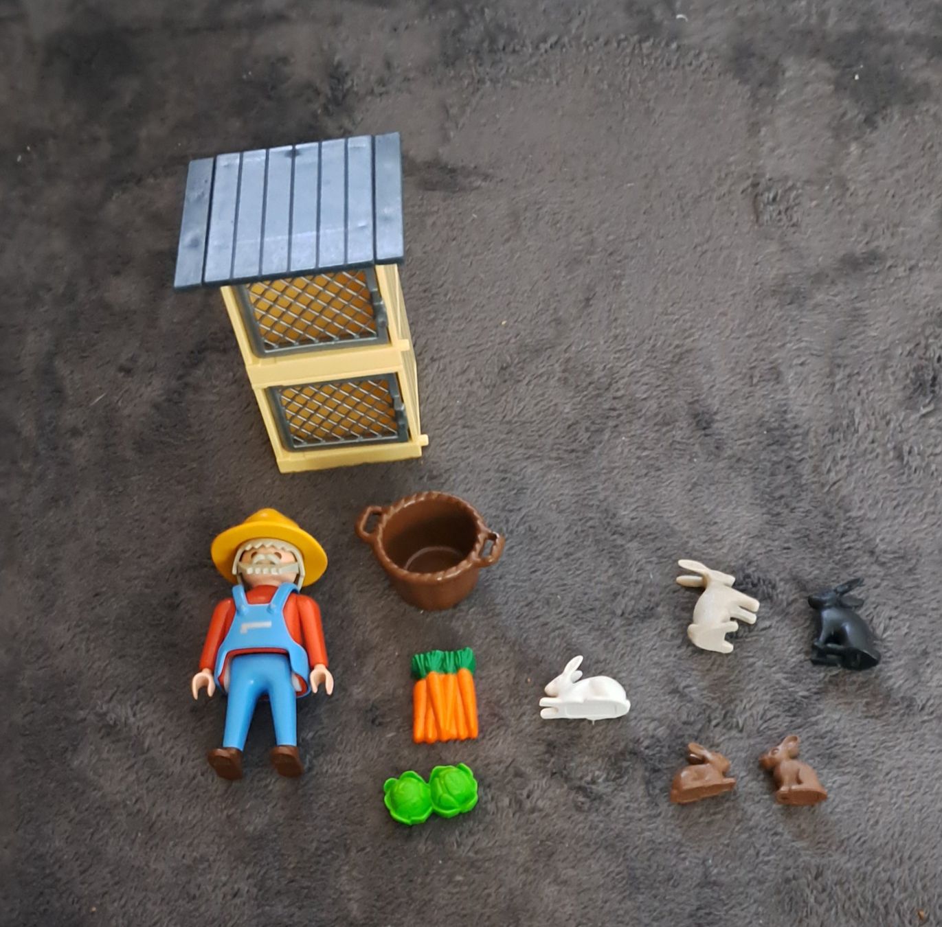 Figuren: Playmobil Hasenstall – Gebraucht aus Breitenbach von Lucky0518