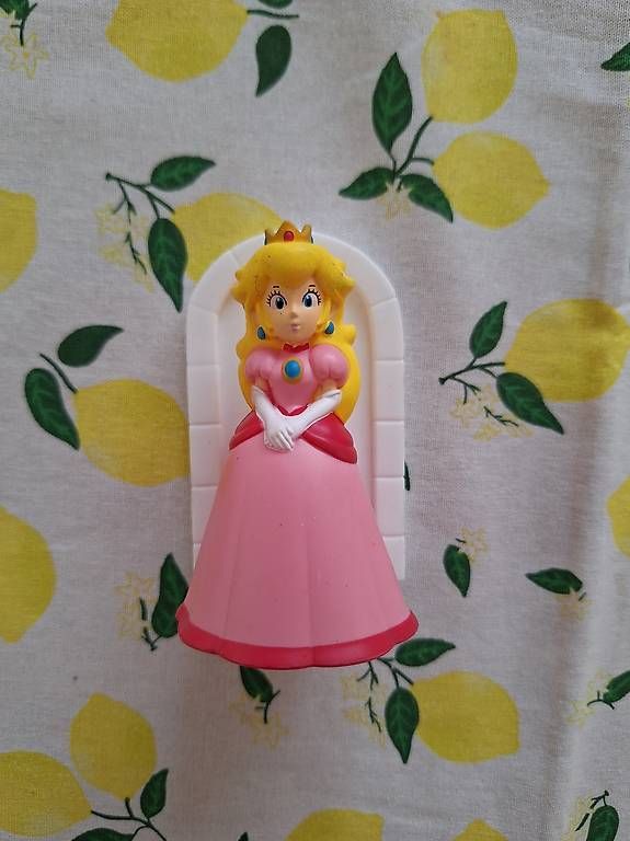 Figurines: 2014 Mc'Donalds Nitendo Peach Figur – D'occasion à Mägenwil par reb_wr2b