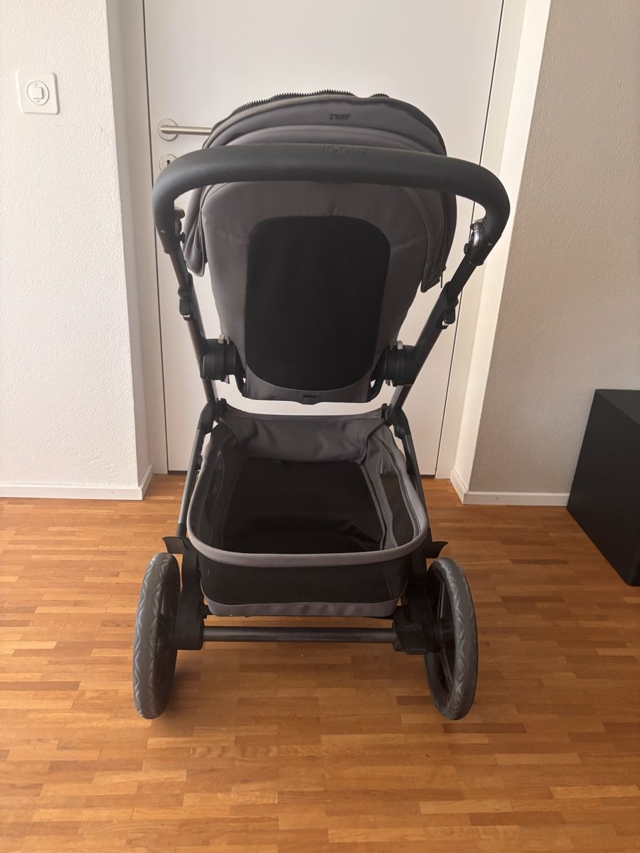 Joolz Carrozzine: Joolz Geo3 Kinderwagen-Set – Nuovo (secondo la descrizione) da Niederwangen BE venduto da Ivana018 3