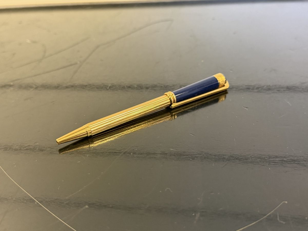 Dior Stifte & Marker: Stylo à bille Dior en bel état , fonctionne – Gebraucht aus montreux von Always-Good 8