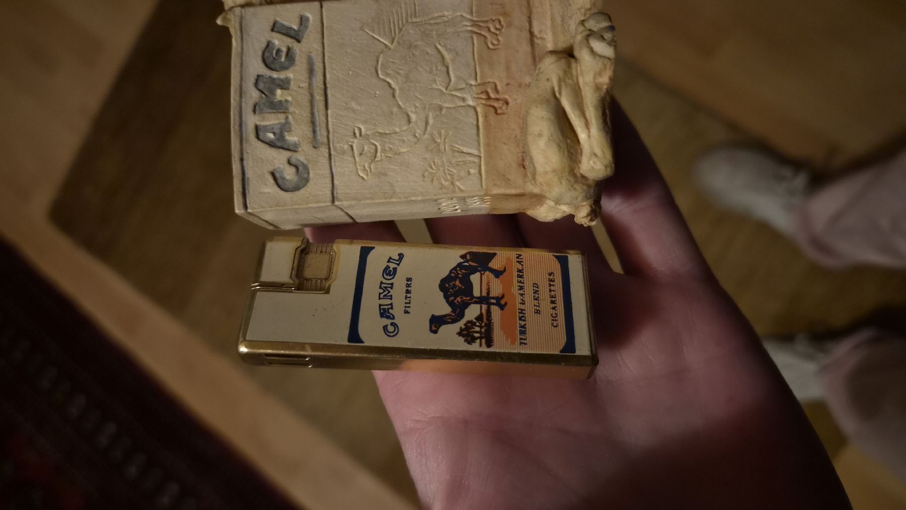 Camel Feuerzeuge: camel Feuerzeug und Deko – Gebraucht aus Kölliken von Upcycling-by-Mc-TAM 3