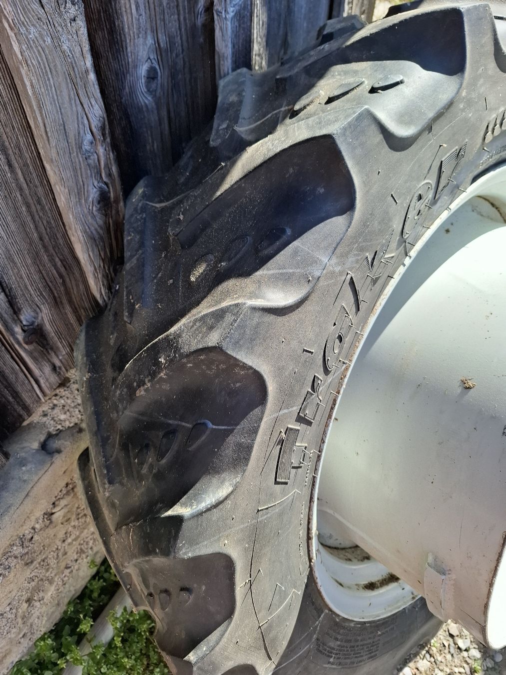 Pneus & Kompletträder: Doppel - Zwillings-Räder 250/85 R24 – Gebraucht aus Ebnat-Kappel von MILKSHAKE01 2