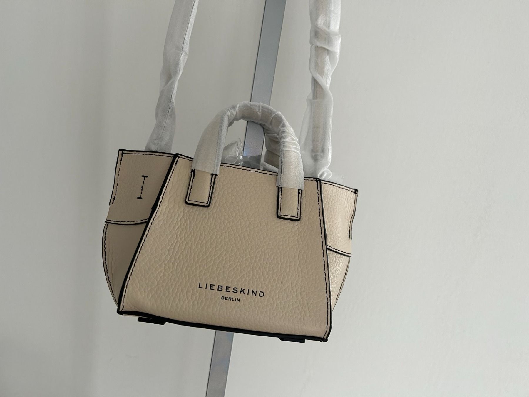 Liebeskind Borse da donna: Liebeskind-Tasche – Nuovo (secondo la descrizione) da Biel-Benken BL venduto da ser_z25x 1