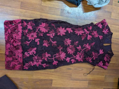 PHASE EIGHT Elegantes Spitzenkleid / Cocktailkleid – Floral