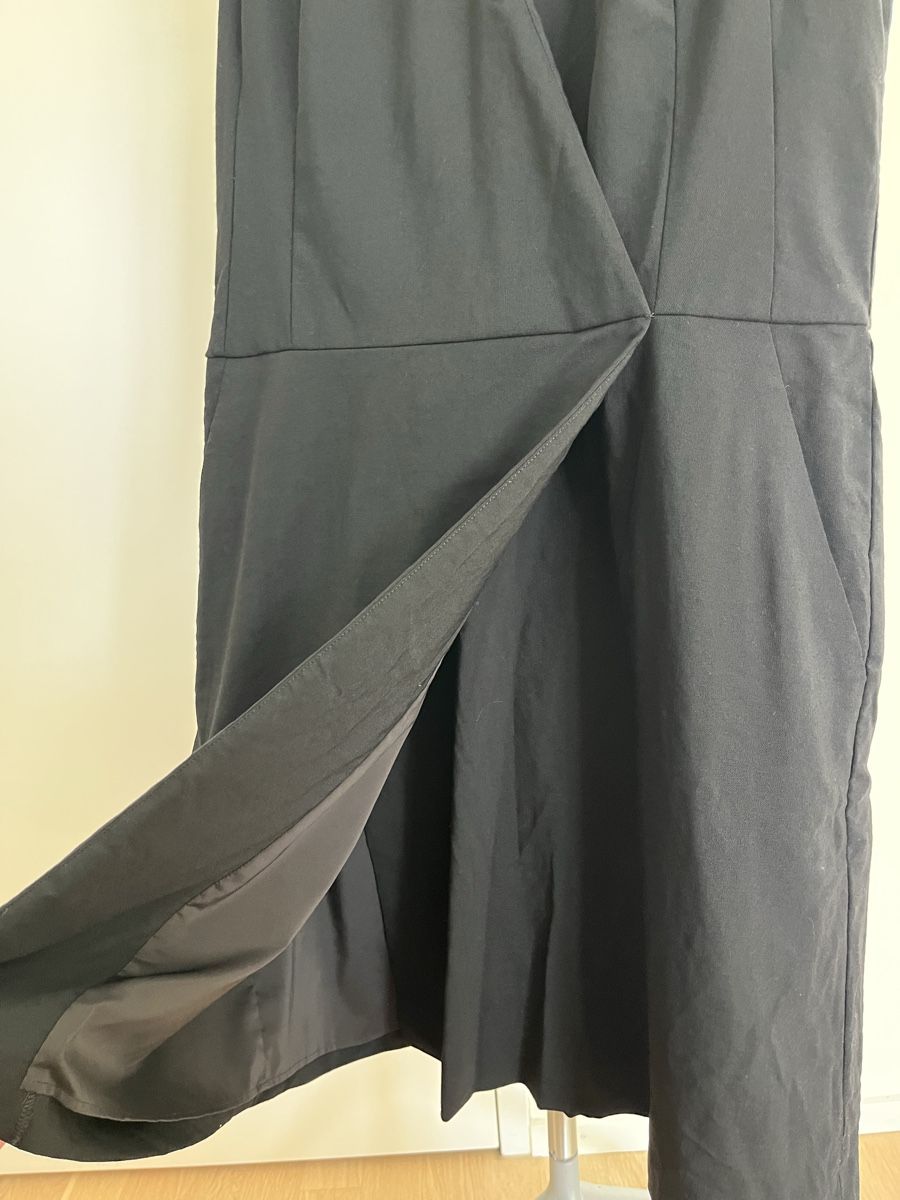 DKNY Vestiti: DKNY Ärmelloses schwarzes Wollkleid – Usato da Zürich venduto da olg_m6st 2