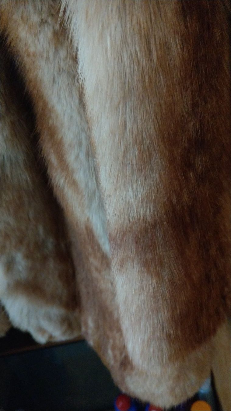 Jacken: Fuchspelz Jacke – Neu (gemäss Beschreibung) aus Unterentfelden von 13_Lukullus 2