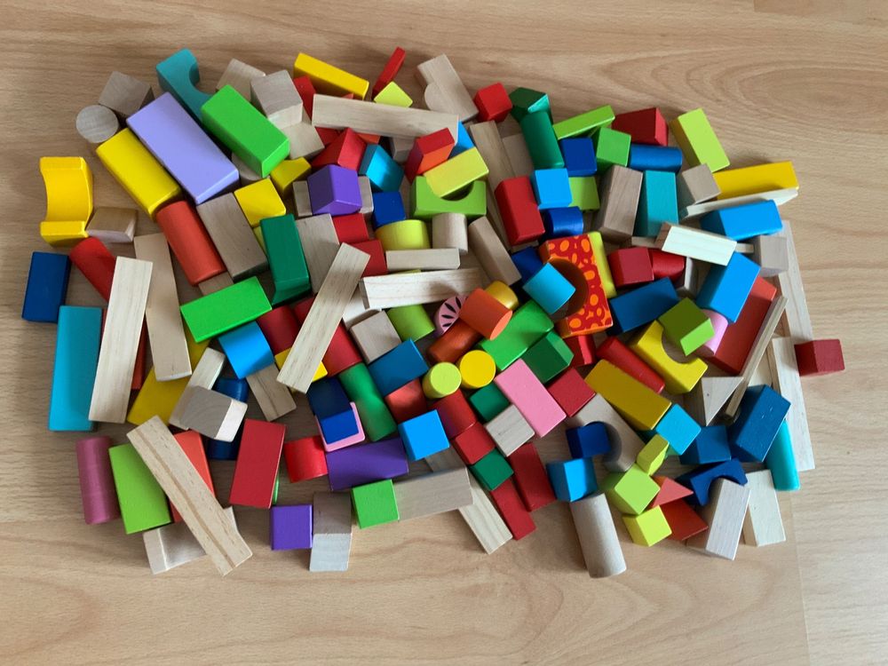 Holz Bauklötze zum Spielen & Bauen für Kinder, bunt gemischt (Gebraucht