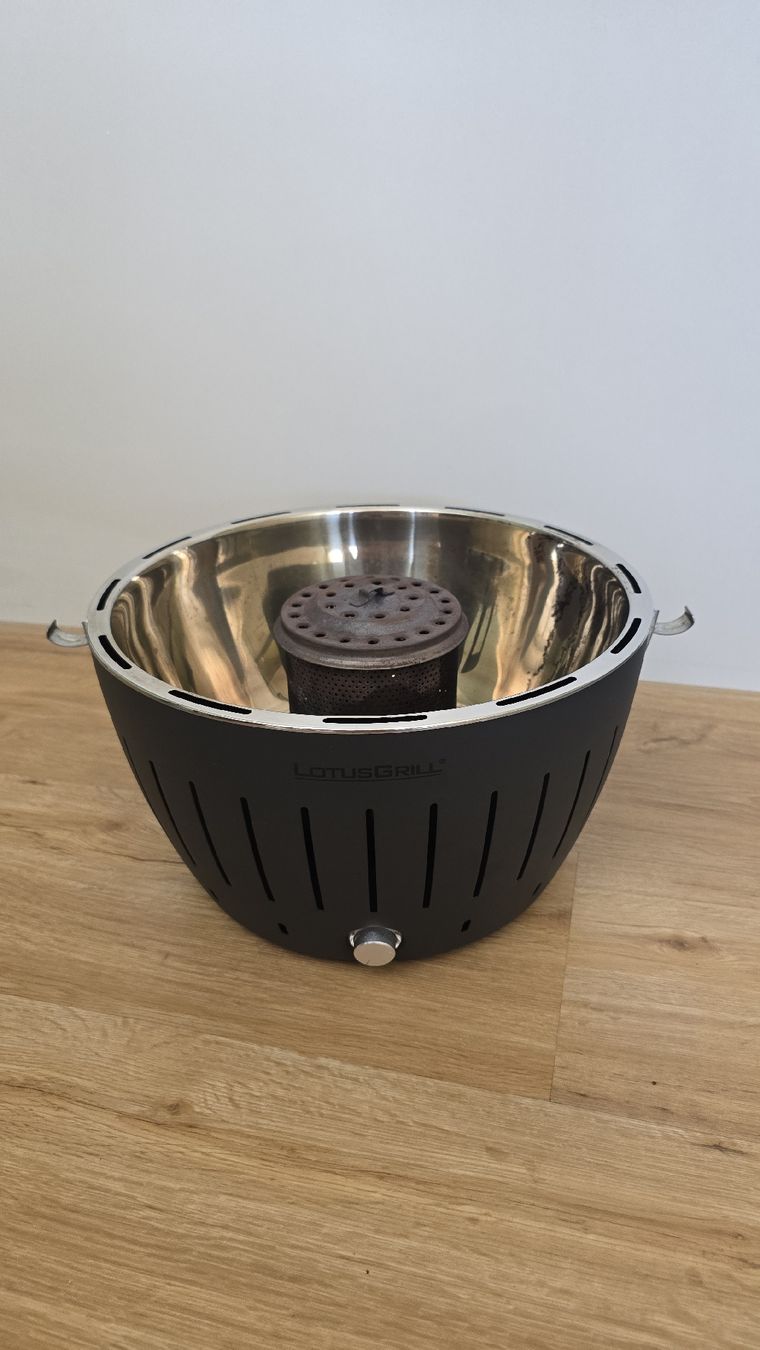 Grills: Lotus Grill mit Deckel und Platte – Gebraucht aus Kriens von Lucie_98 5
