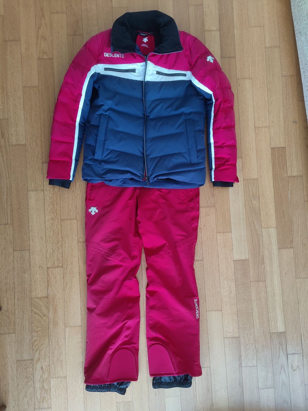 Anzüge, Sport- & Funktionsanzüge: Descente Skianzug 52 - Deon – Gebraucht aus Bolligen von Casewise 1