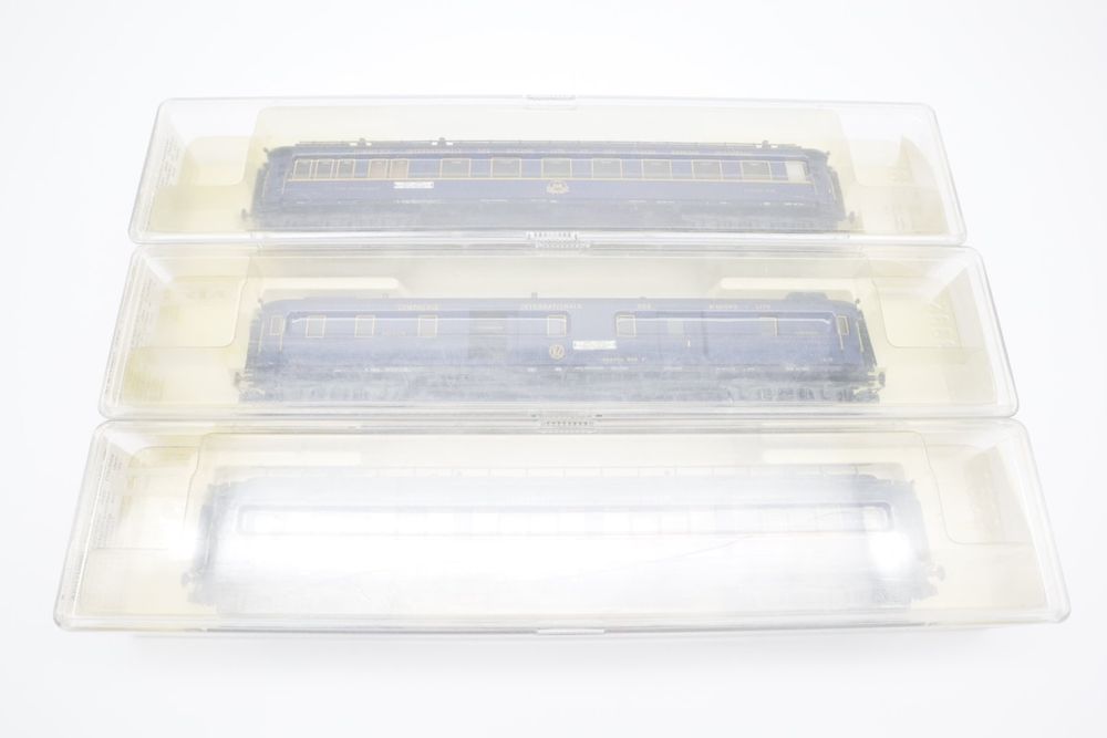 Trix Modelleisenbahnen: Trix 23795, 96, 97 CIWL Personenwagen H0 DC – Gebraucht aus Basel von Railfun 5