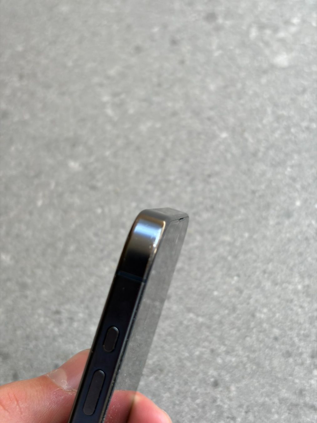 Apple Handys / Smartphones: Iphone 15 Pro – Gebraucht aus Schaffhausen von BorisMell33 5