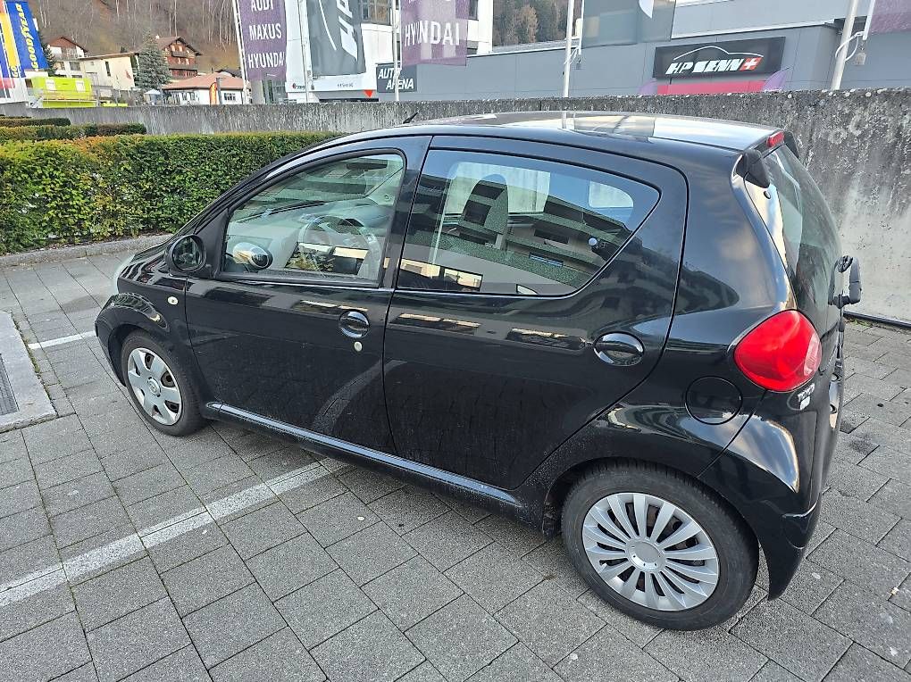 Automobili: Toyota AYGO 1.0 – Usato da Chur venduto da gorilla_boom