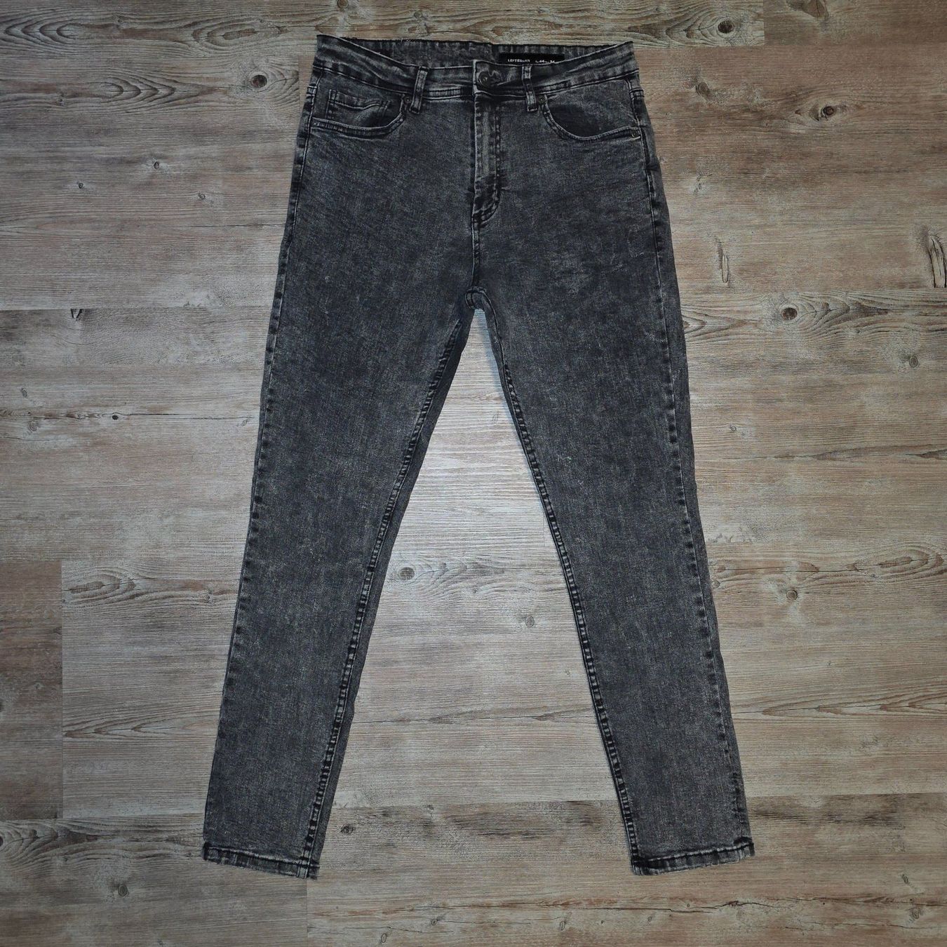 Pantaloni: Pantalon – Usato da Porrentruy venduto da Nos_petites_affaires