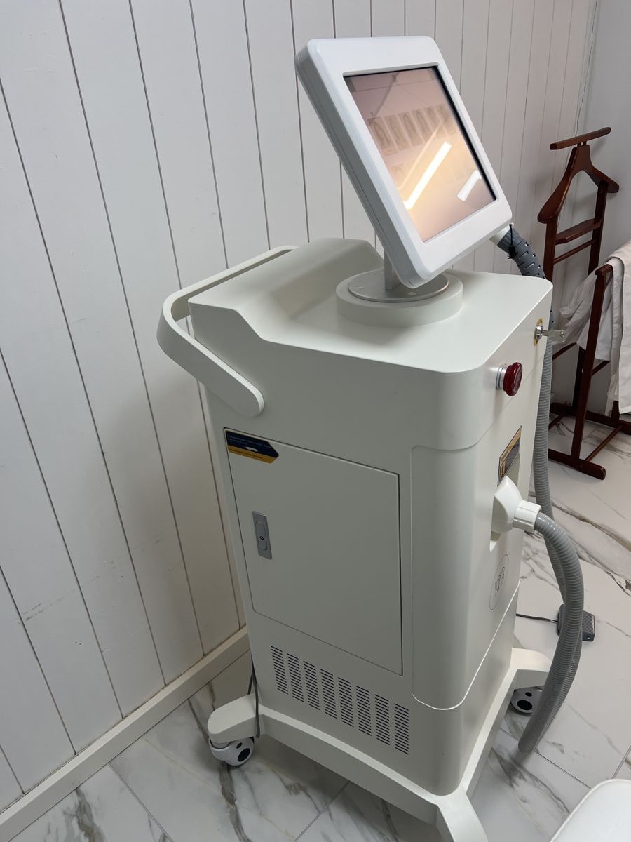Medizinische Geräte: Épilation Diode laser professionnel RB TEC - Offre spéciale – Gebraucht aus Biel/Bienne von MR.SRR 6