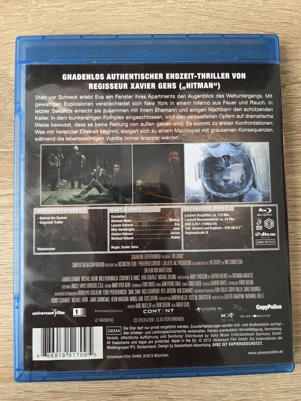 Tous les DVDs: The Divide - Blu-ray – D'occasion à Carouge GE par Franllo 1