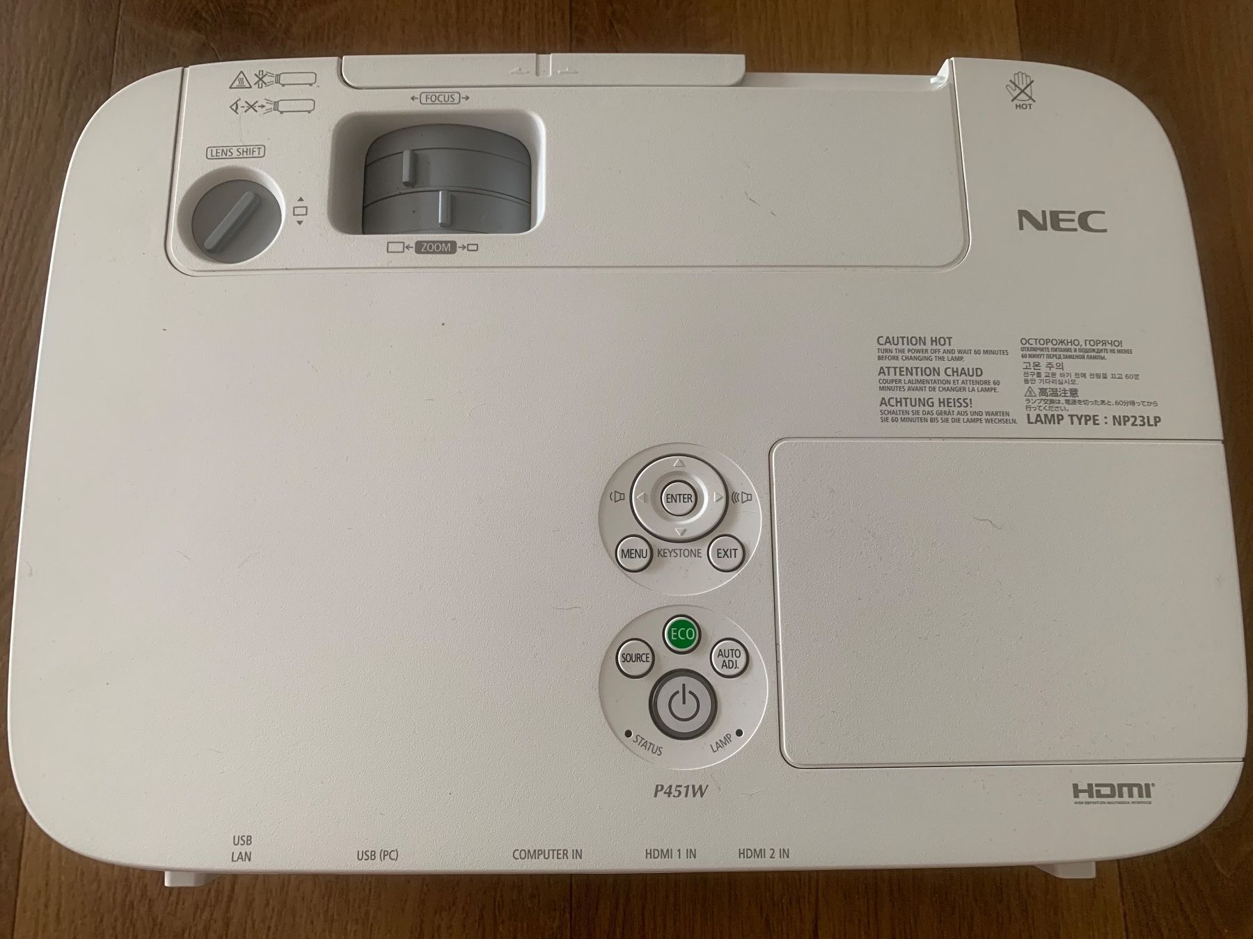 Nec Videoprojektoren: NEC P451W Homecinema-Office Beamer 4000 Ansilumen WIE NEU – Neu (gemäss Beschreibung) aus Regensdorf von Spyke55