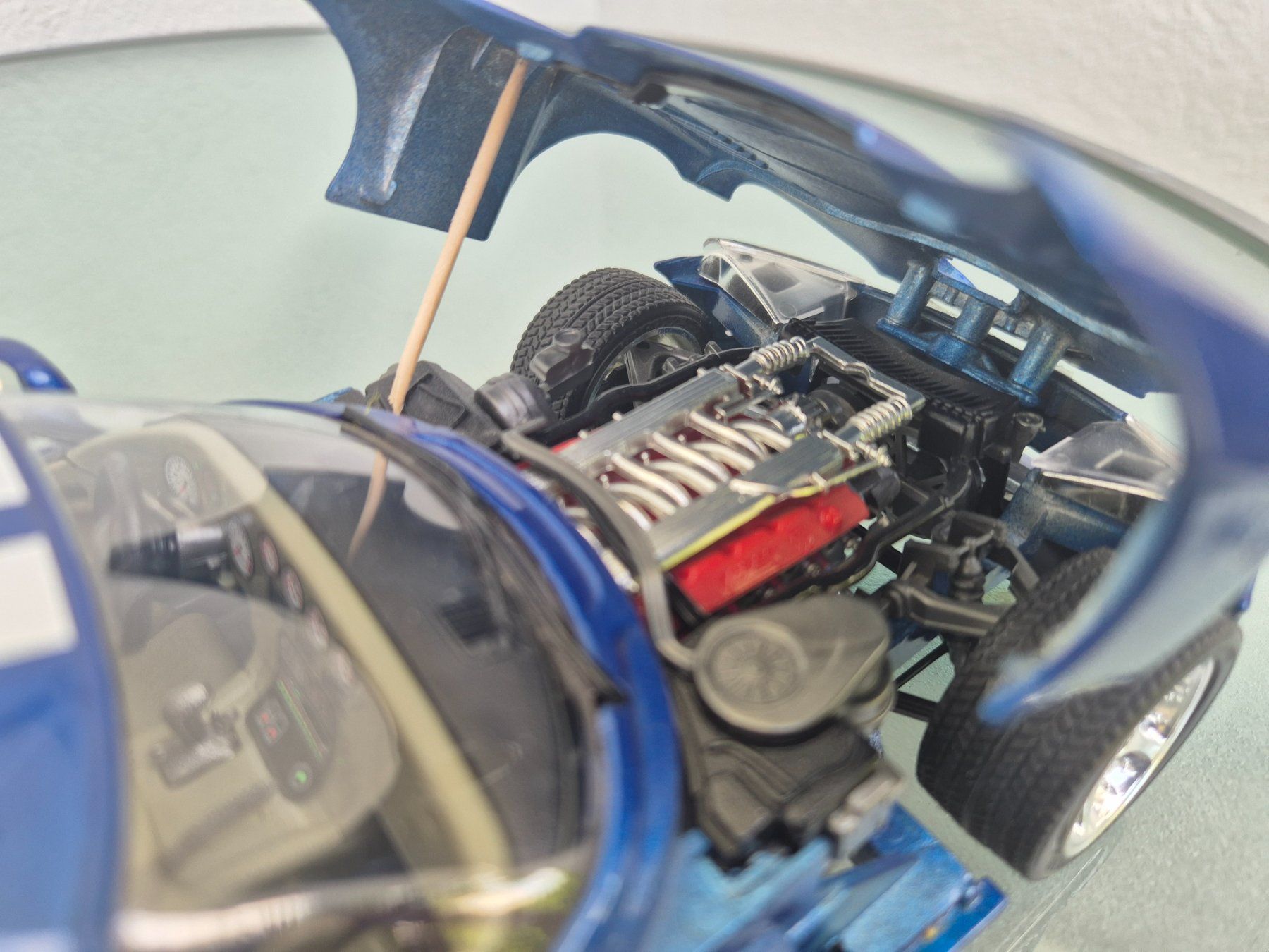Dodge Voitures modèles: Dodge Viper GTS von Burago 1:18 – D'occasion à Oberbuchsiten par laffite54 2