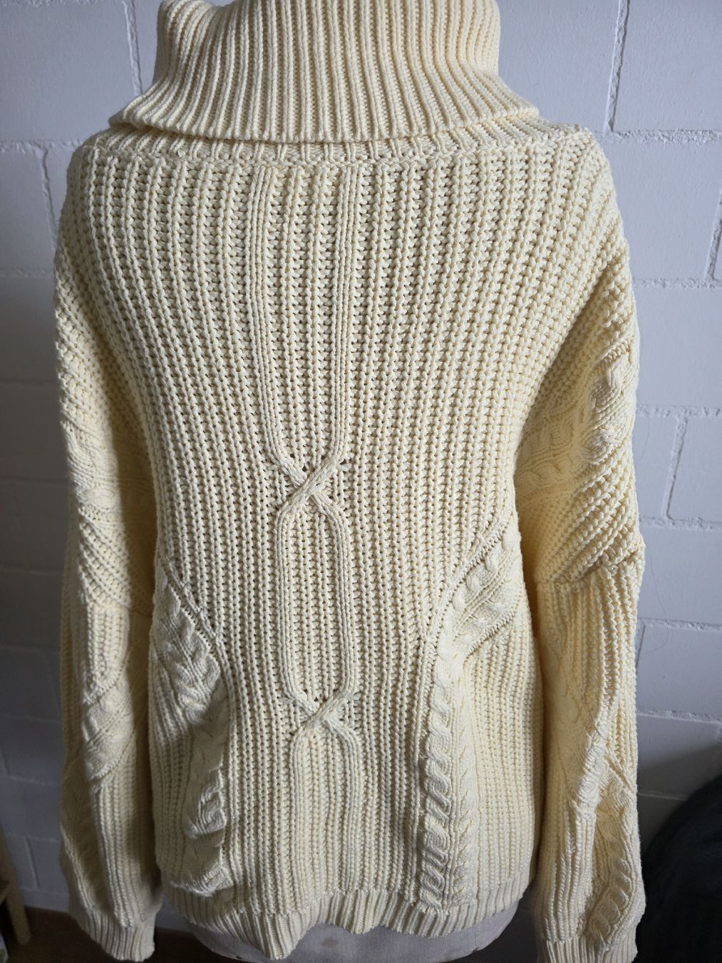 Pulls & Sweat-shirts: Pullover – Neuf avec emballage d'origine à Rüti ZH par car_gl78 1