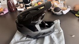 Leatt Gravity 5.0 Carbon super light 