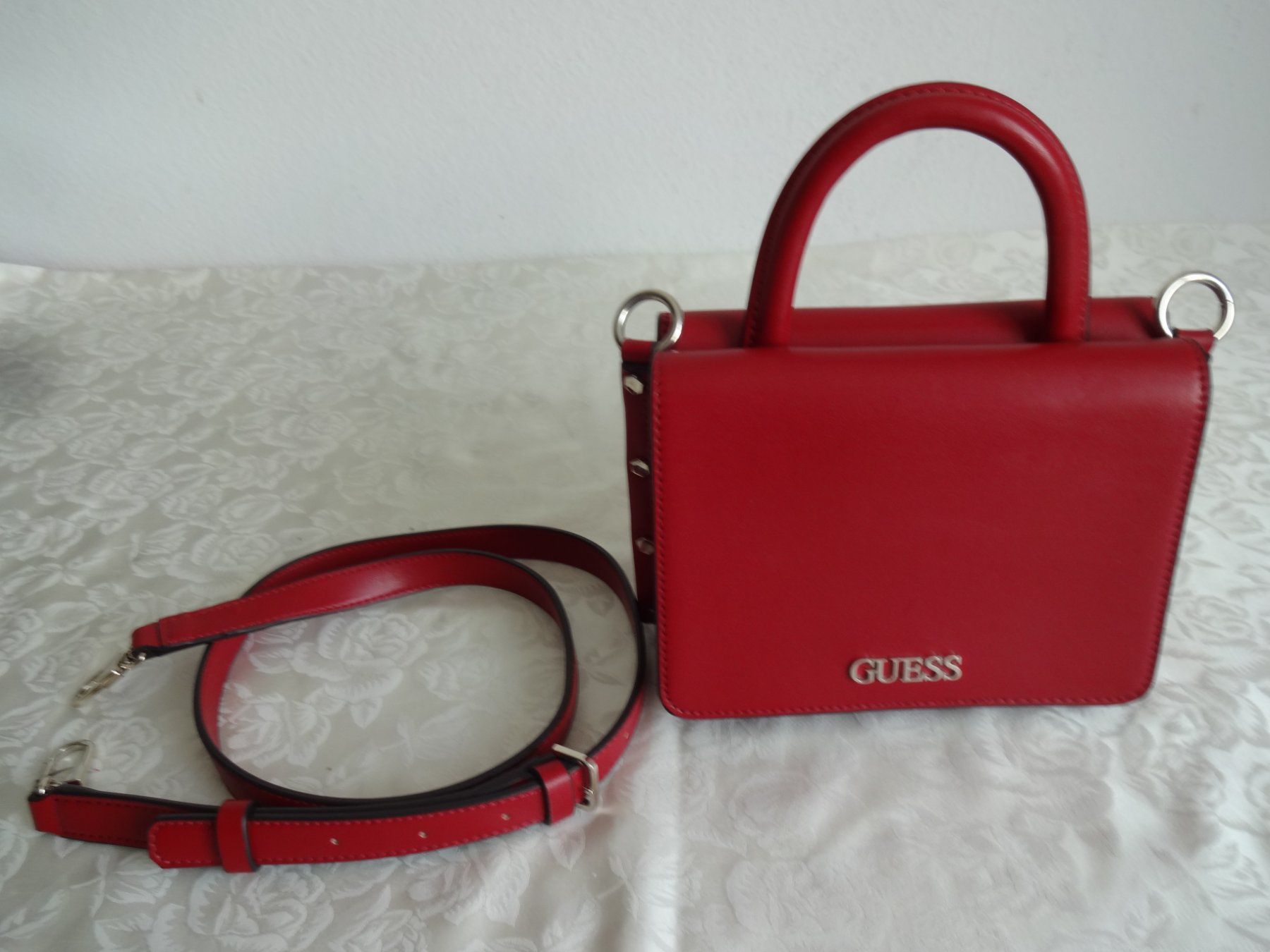Guess Borse da donna: *** GUESS  *** Leder  Tasche – Nuovo (secondo la descrizione) da Frauenfeld venduto da Riaa 1