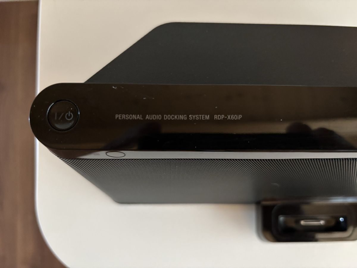 Docking station: Sony Dockingstation rdp-x60ip Bluetooth – D'occasion à Gümmenen par Duke1976 1