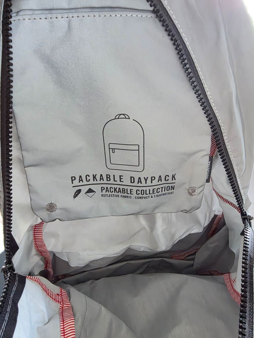 Herschel Zaini: Herschel Packable Daypack 24.5L Reflective – Nuovo (secondo la descrizione) da Dietlikon venduto da Bonamesa 4