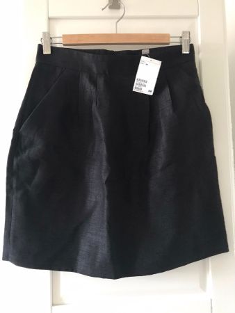 NEU Jupe aus Strukturstoff Gr. 38 von HM