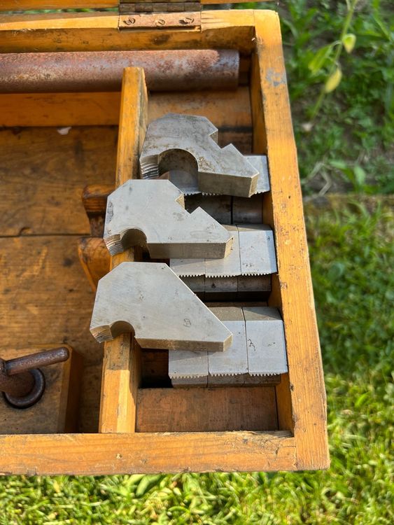 Reishauer Tous les outils: Alter massiver Gewindeschneider Reishauer – D'occasion à Meilen par Optima1 7
