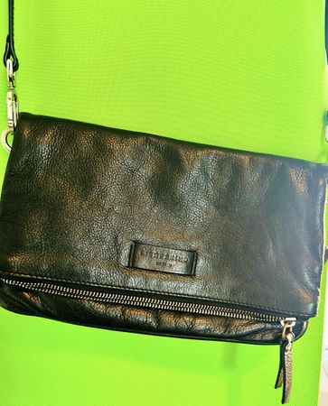 Liebeskind Berlin Leder Clutch Umhängetasche schwarz 