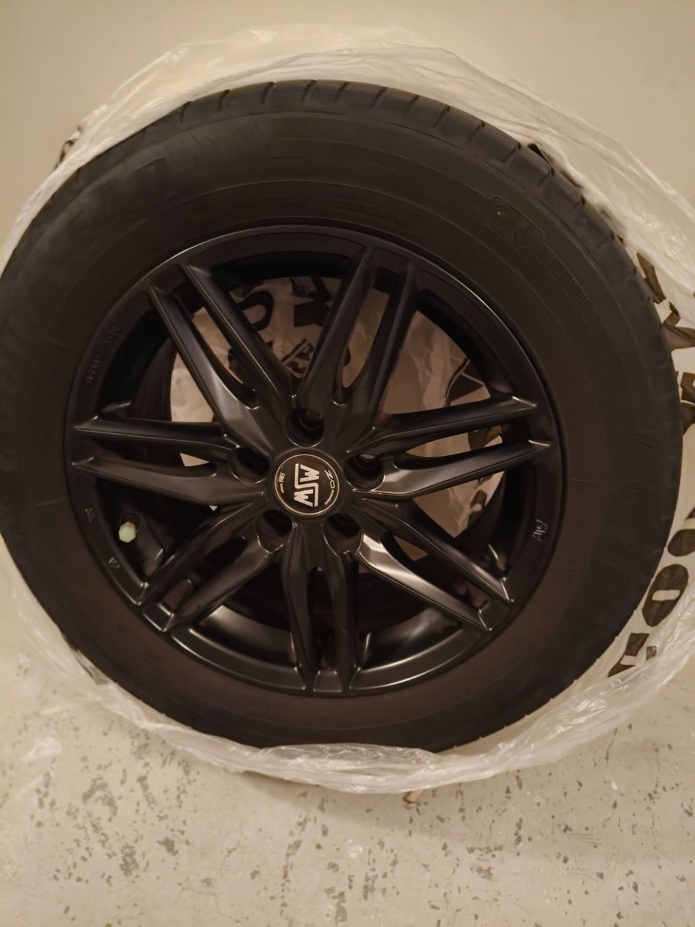 Ford Pneus & Kompletträder: Räder Ford S-Max – Gebraucht aus Fahrweid von jak_nj9f