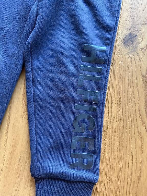 Tommy Hilfiger Pantaloni: Hilfiger Hosen Gr. 104 – Nuovo (secondo la descrizione) da Wangen SZ venduto da Zimmone 2