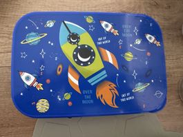 Brotzeitdose mit Weltraum Motiv, blau, 3 Fächer, neu