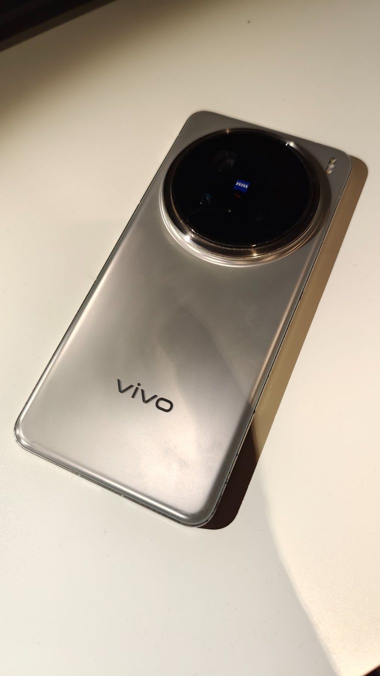 Vivo Handys / Smartphones: Vivo X200 Pro 512GB – Gebraucht aus Burgdorf von Y_Bigler 3