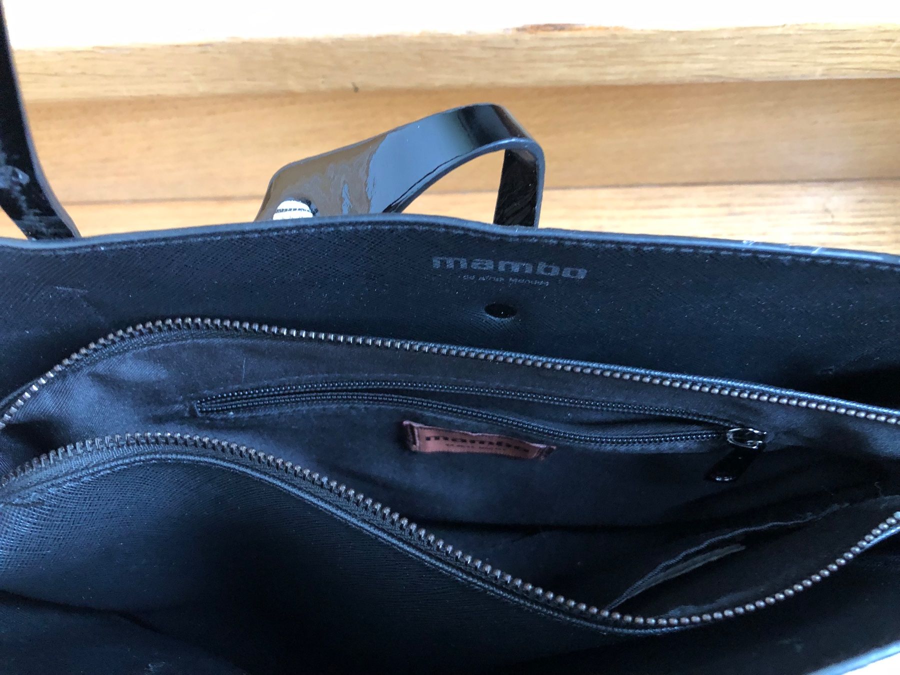 Borse da donna: Mambo Handtasche schwarz weiss Kunstleder – Usato da Schübelbach venduto da Dolly990_2 2