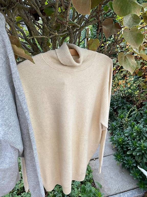 Pullover & Sweatshirts: 2 Herren Cashmere und Seide Rollkragenpullover Gr. L oder 52 – Gebraucht aus Wil SG von nicetohave54 2