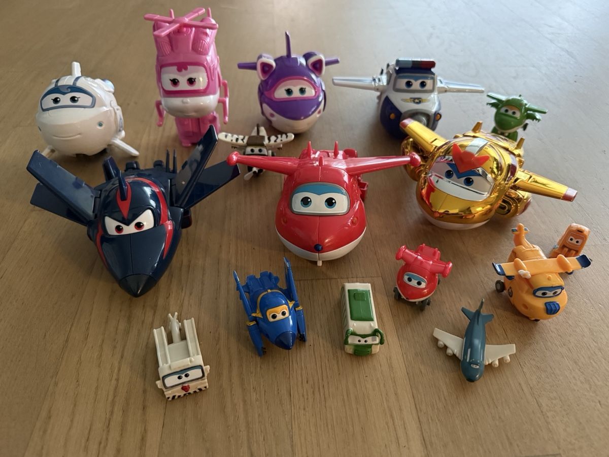 Spielzeuge: Super Wings Spielfiguren Set  – Gebraucht aus Riehen von nah00