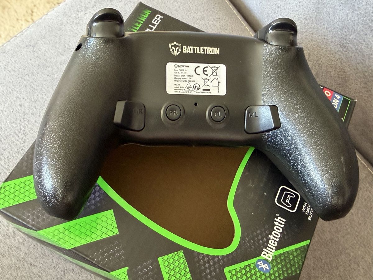 Console: Manette de jeu Bluetooth sans fil, comme neuve, pack complet – Usato da La Chaux-de-Fonds venduto da Sabinchenn 1