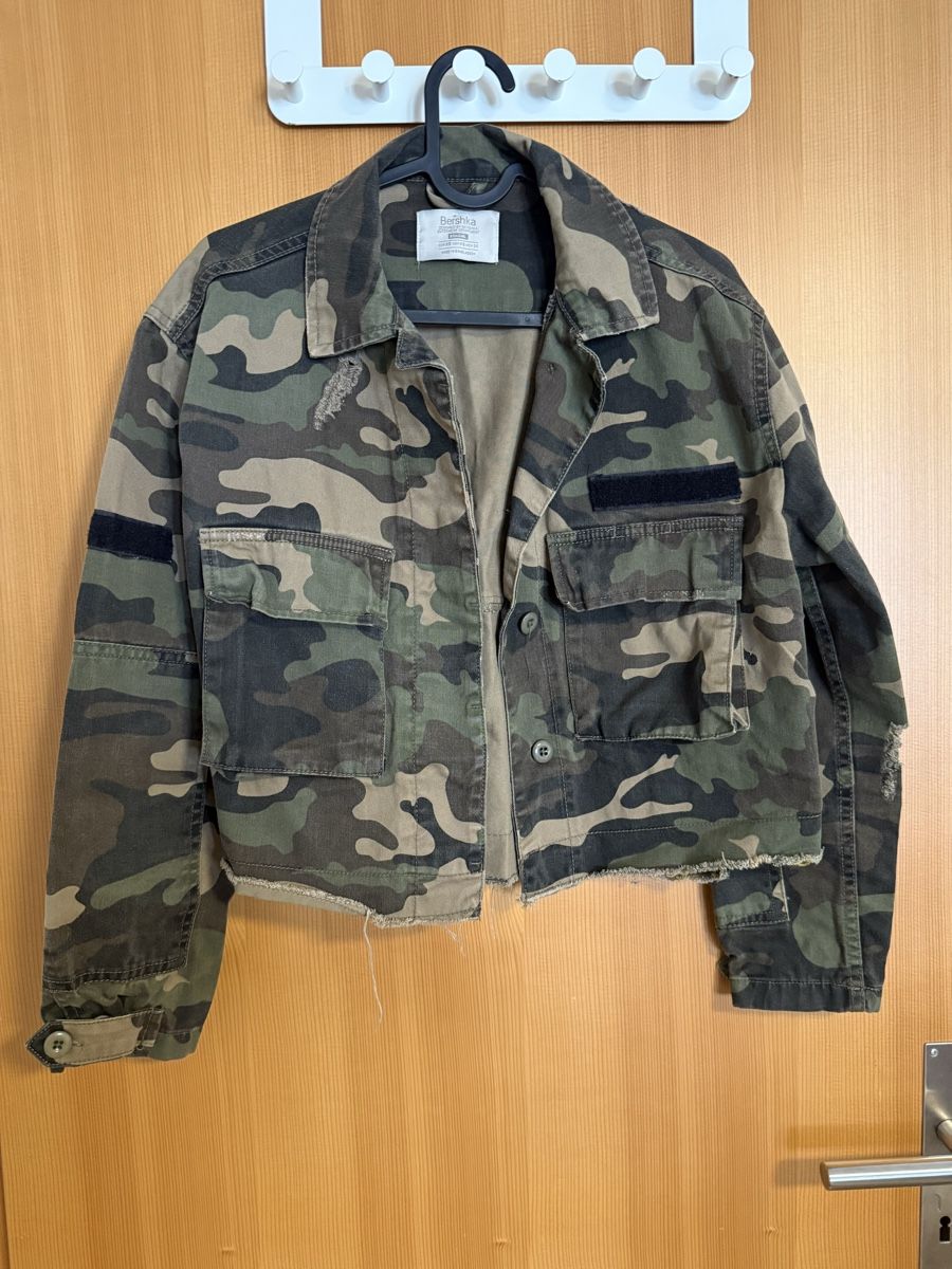 Vestes: 4 Jacken gr. M – D'occasion à Bönigen par nay_w9nv 1