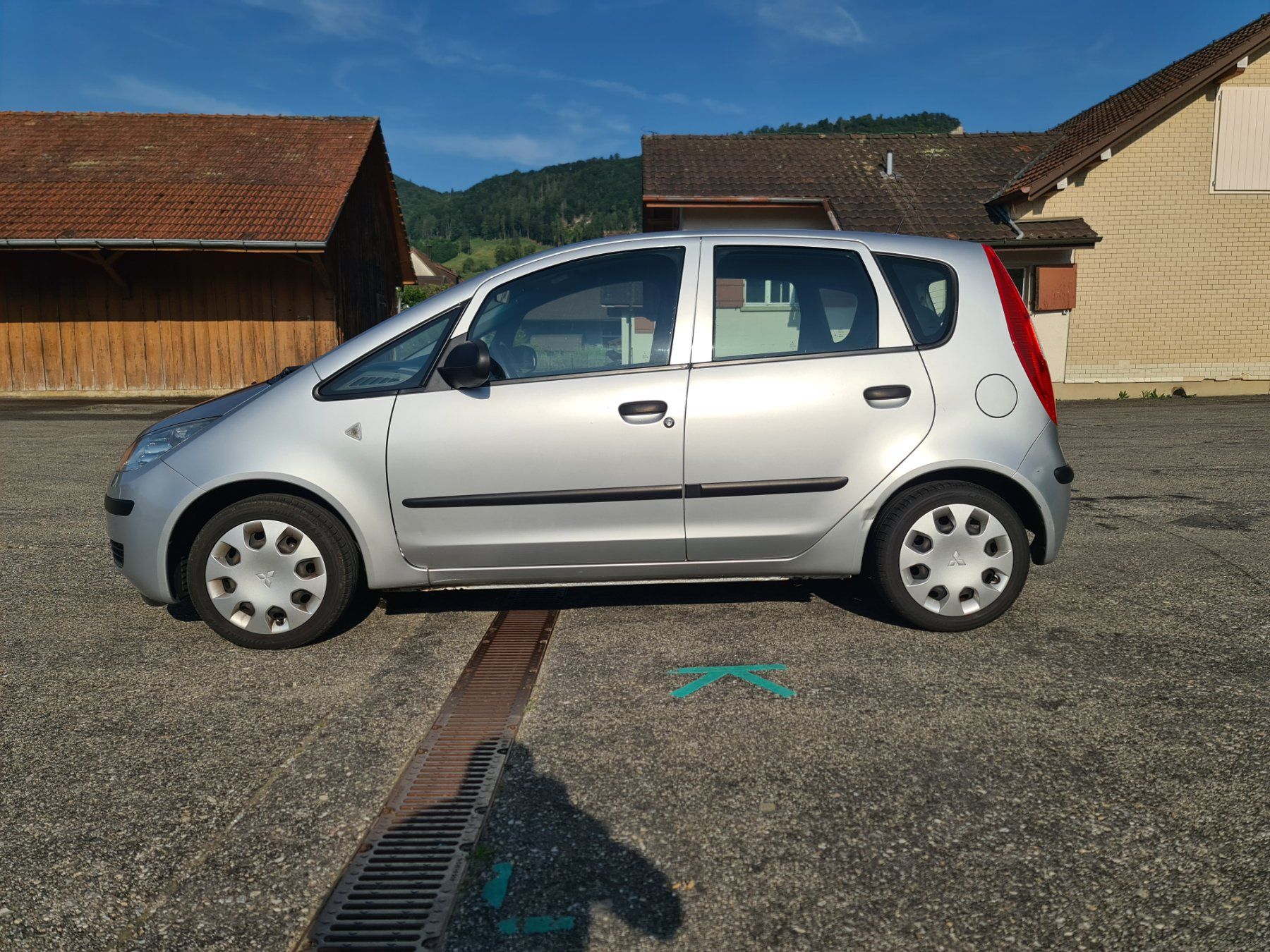 Mitsubishi Automobili: MITSUBISHI Colt 1.3 16V Invite – Difettoso da Mümliswil venduto da bet_62ps 7