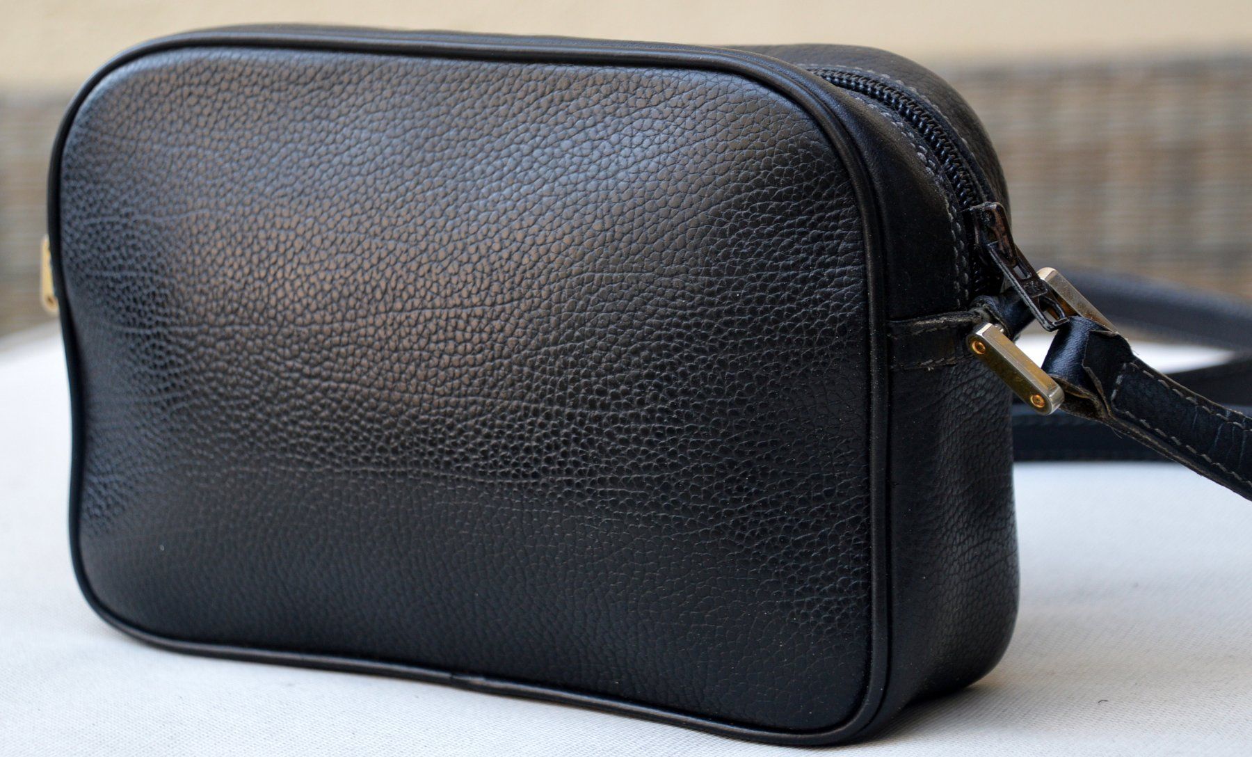 Borse da donna: Tasche Courrèges sac Vintage – Usato da Collonges venduto da arashee 6
