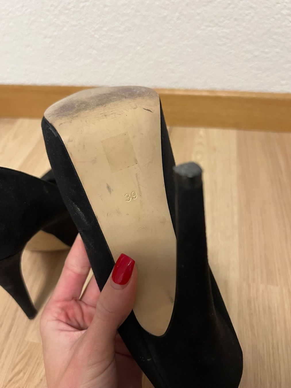 Scarpe da donna: Higheels - suede black - 39EU – Usato da Zürich venduto da llor.dell 4
