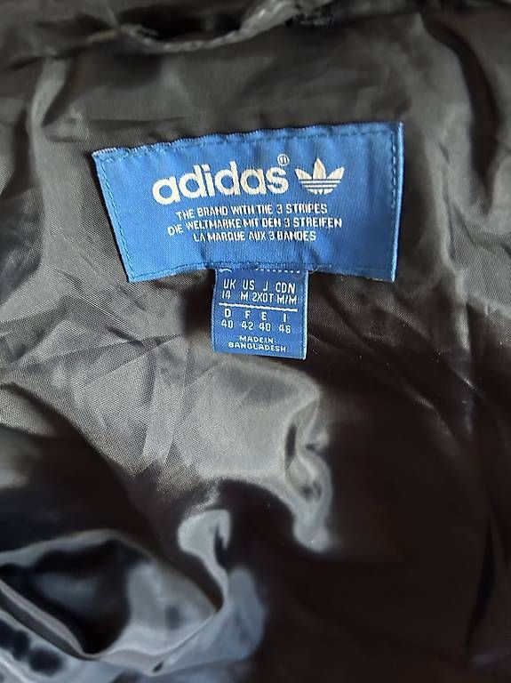 Giacche: Adidas Winterjacke  – Usato da Allschwil venduto da Haffelow 2