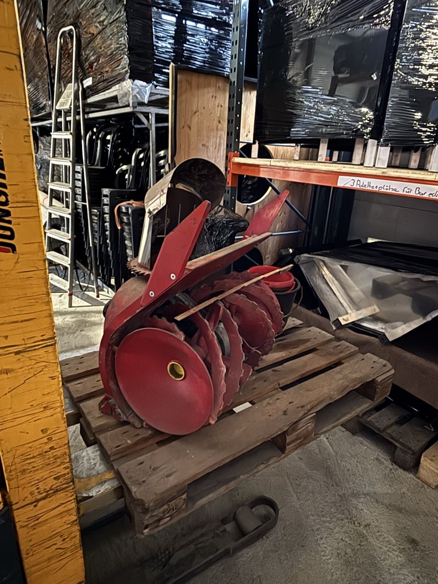 Rapid Trattori: Rapid mit Schneepflug, Schneefräse und Mäher – Usato da Horgen venduto da sivex 3